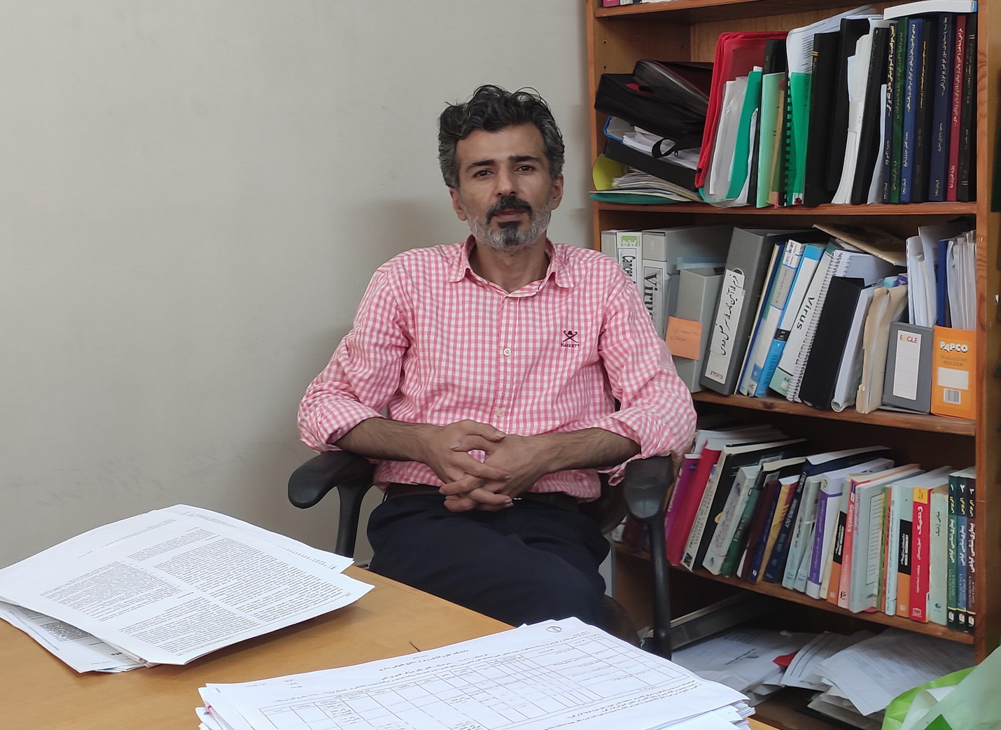 Dr Ali Barzegar
